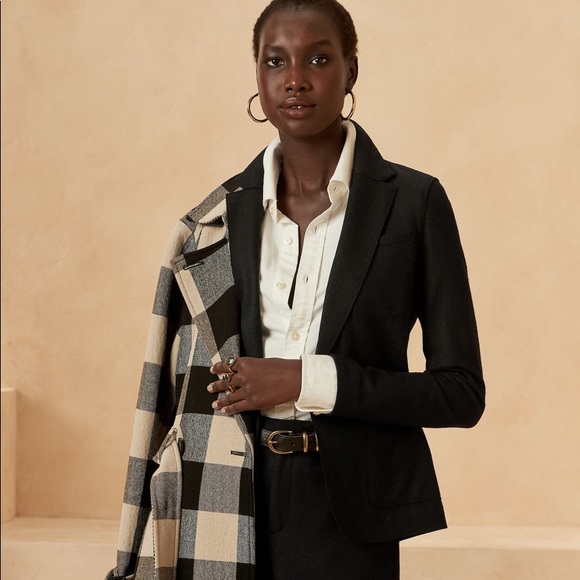 NWOT Banana Republic woven soft black blazer - Picture 3 of 10